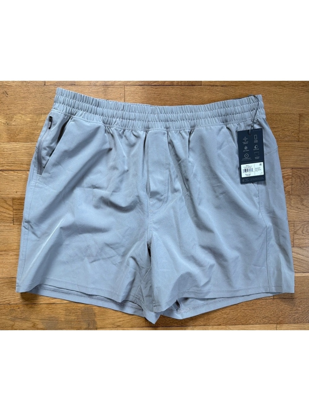 Large - Men - VRST Relaxed Fit 5" Inseam Athletic Shorts
